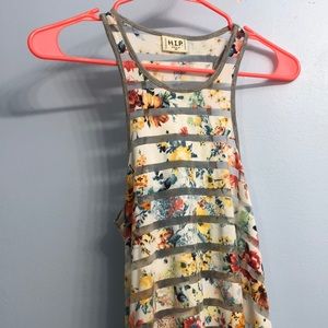 H.I.P. Floral summer tank!!